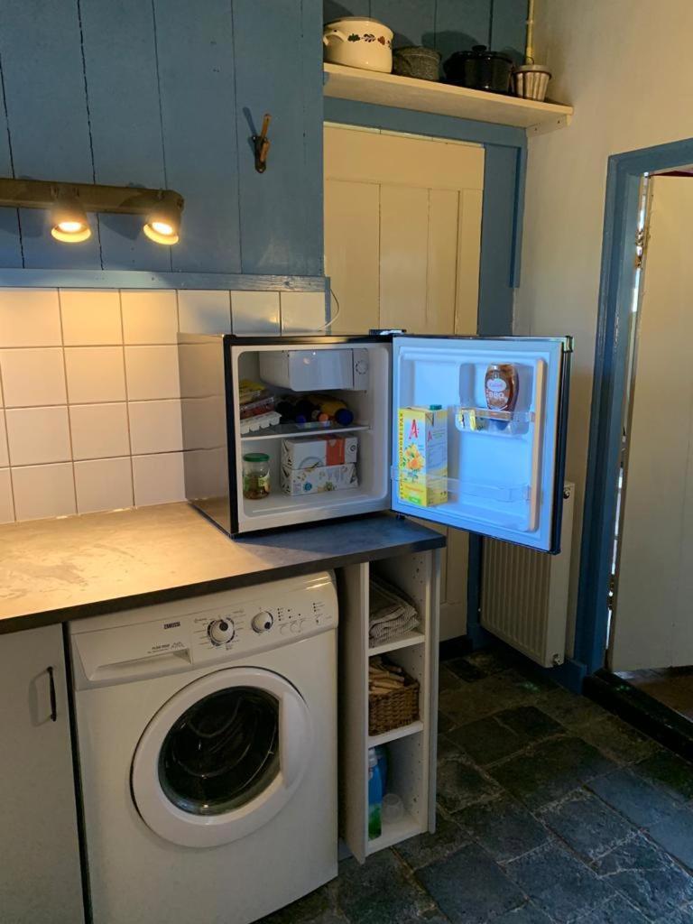 Vakantiehuis In Friesland Voor De Hele Familie Huns Eksteriør bilde