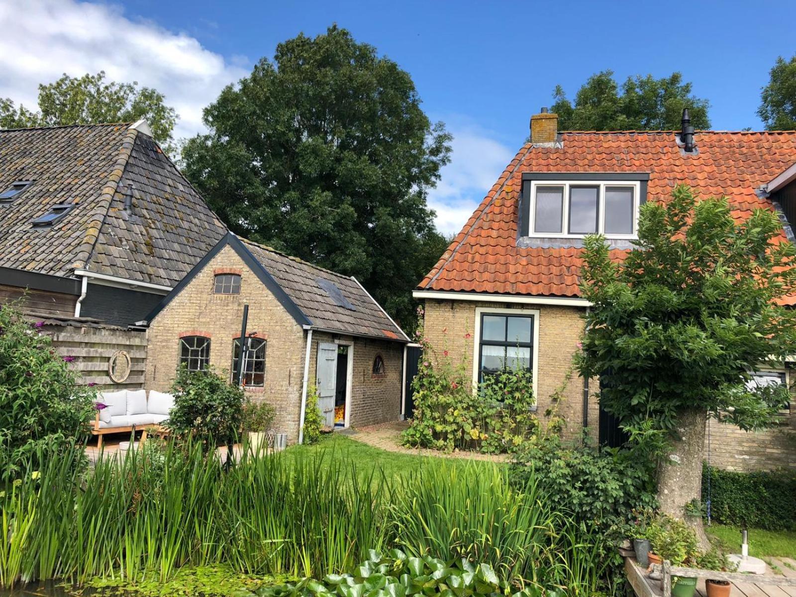 Vakantiehuis In Friesland Voor De Hele Familie Huns Eksteriør bilde